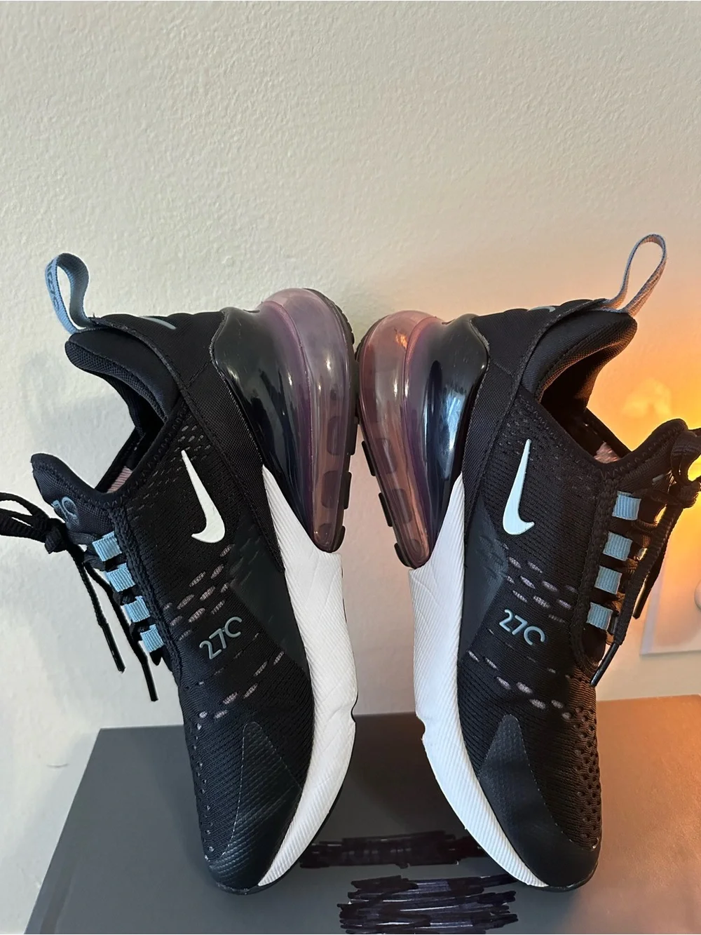 Nike Air Max 270 Women’s Black with Purple Air Unit Sneakers, Size 7